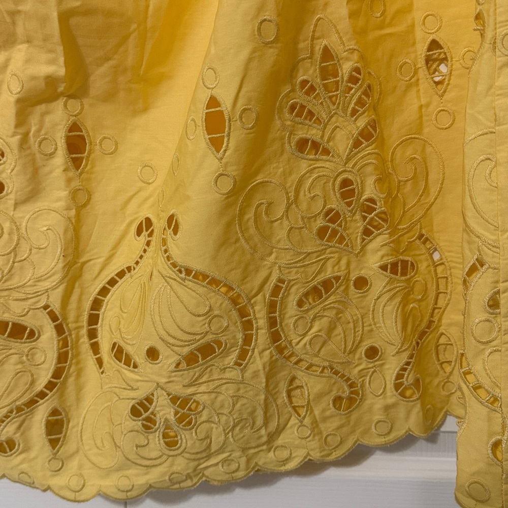 FINAL SALE $12 Moon River Mustard Skirt with Cut-Out Design Size Medium - Picture 3 of 5